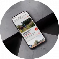 Ein Handy zeigt ein Barrierefrei-Menu